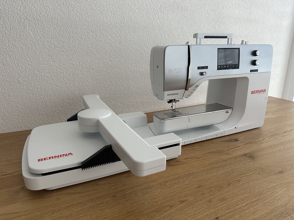 Bernina Macchine da cucire: Bernina B720 inkl. Stickmodul und Zubehör – Usato da Schaffhausen venduto da pinca19 6