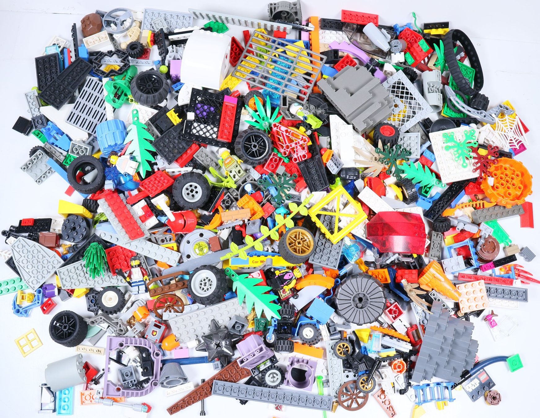 Lego Baukästen: 1.5 kg. Legoteile mit Minifiguren – Gebraucht aus Hettlingen von Scholi99