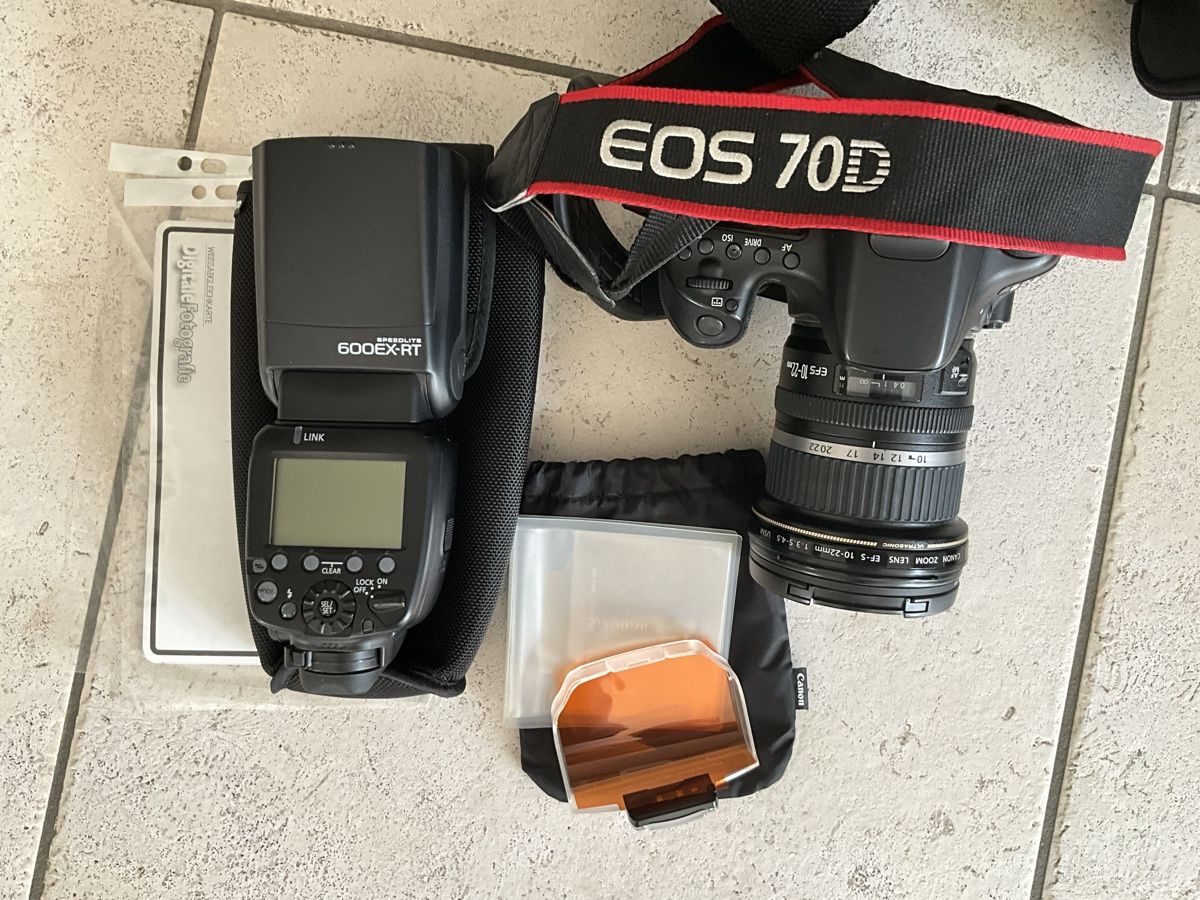 Canon Fotocamera: Grosses Canon EOS 70D Profi-Set | 4 Top-Objektive – Usato da Fischbach-Göslikon venduto da maramagamaki 1
