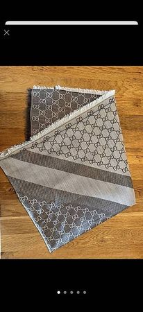 Gucci Schal Monogram Shawl
