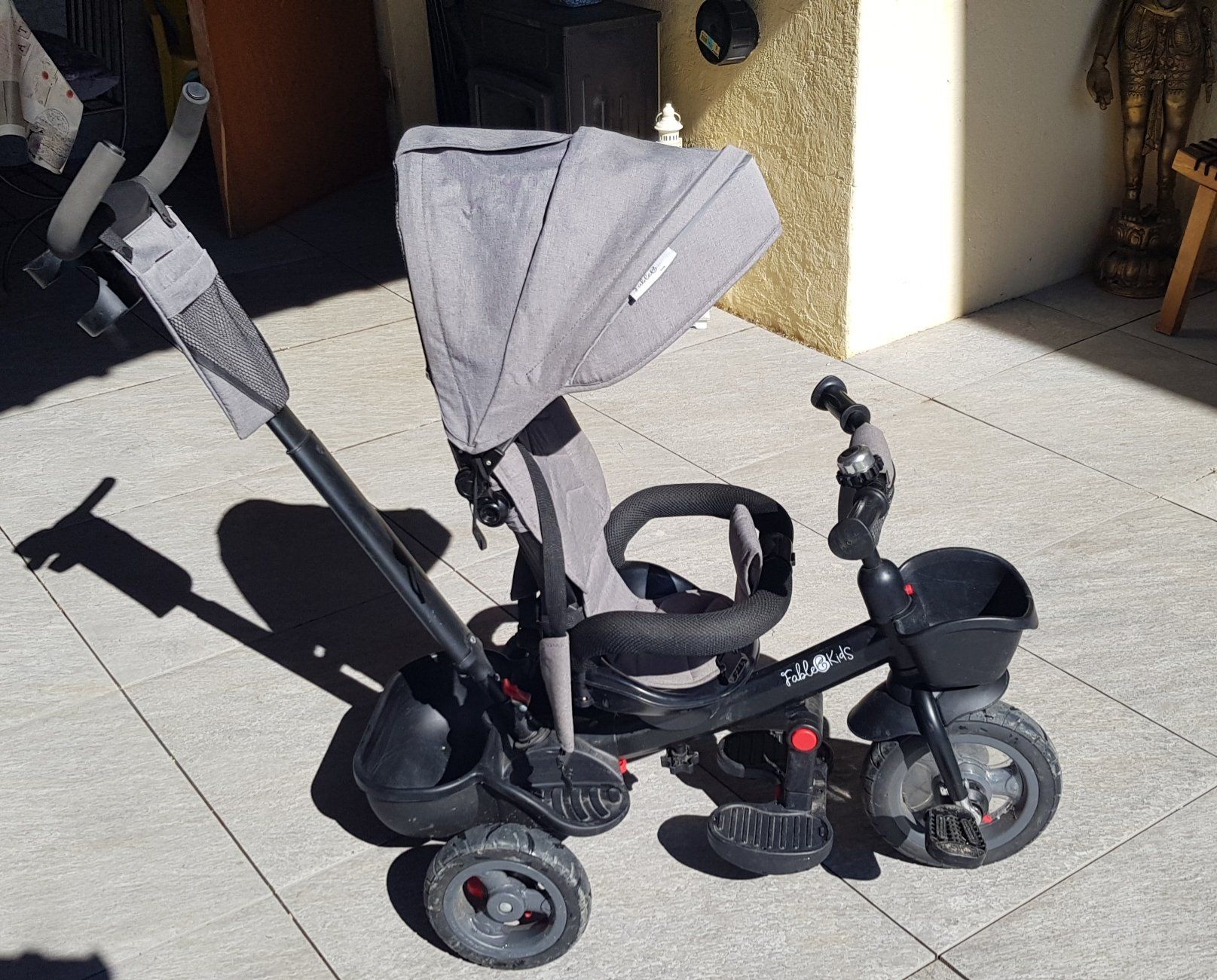 Fahrzeuge für Kinder: Tricycle gris – Gebraucht aus Dompierre FR von Arti2020 1