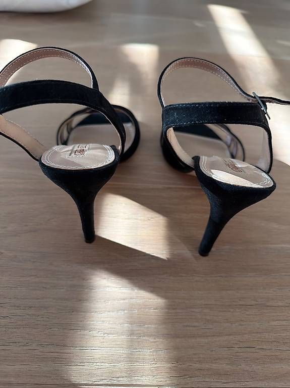 Chaussures femmes: Buffalo Pumps Gr. 39 – D'occasion à Basel par Missboo 1