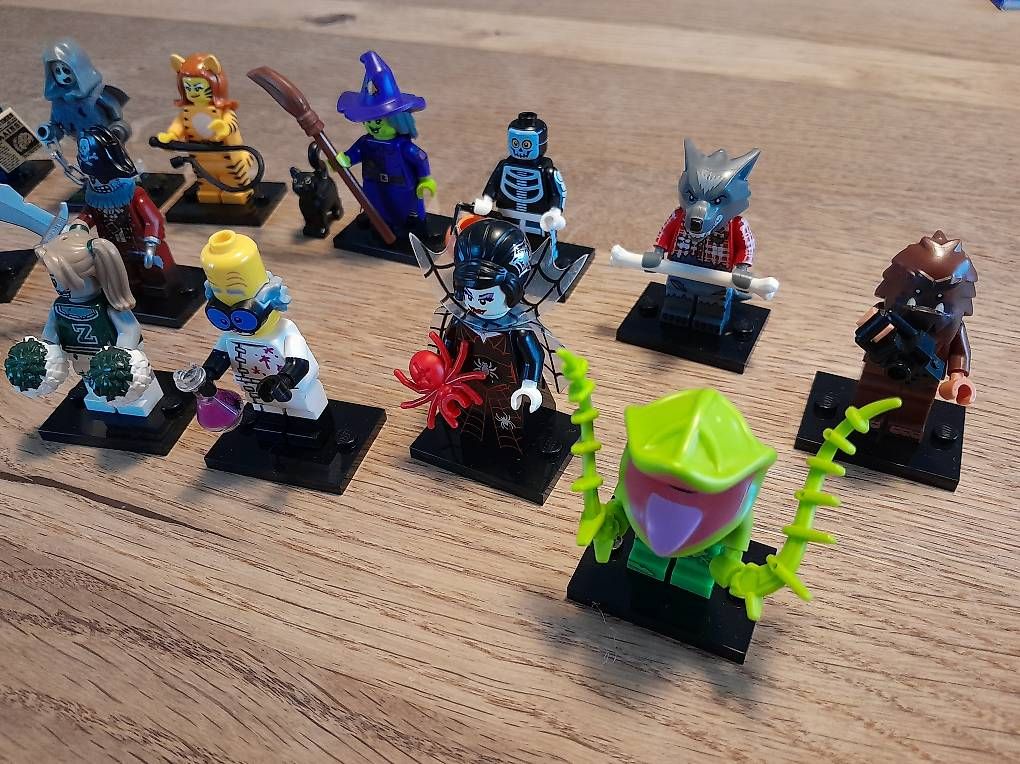 Lego Giocattoli: Lego minifigures monsters série 14 – Usato da Bercher venduto da tonicee 1