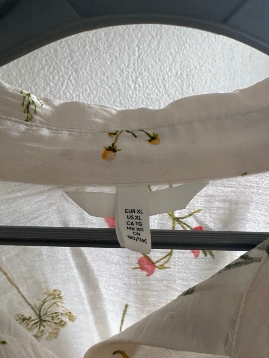 H&M Vestiti: Blusenkleid Wiesenblumen – Nuovo (secondo la descrizione) da Zürich venduto da siljona 3