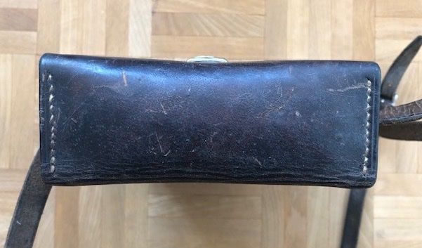Schweizer Armee Borse: Militärisch Ledertasche mit Ledertragband – Usato da Steinmaur venduto da Hummer77 3