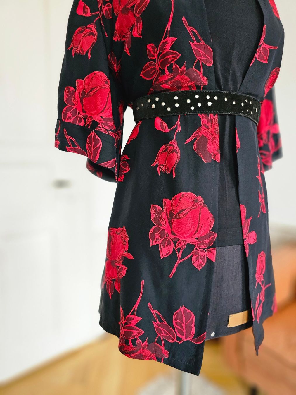 Camicette: Vintage Bluse Kimono Rosenmuster, Grösse 38 – Usato da Ried-Brig venduto da Zzyzx 4