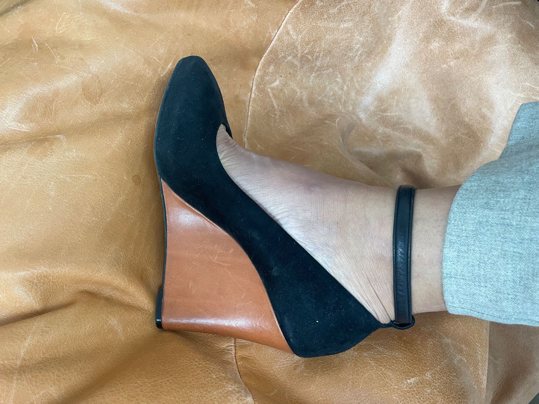 Celine Scarpe da donna: Céline suede wedges size 40 – Usato da Yverdon-les-Bains venduto da pen_bbz8 2