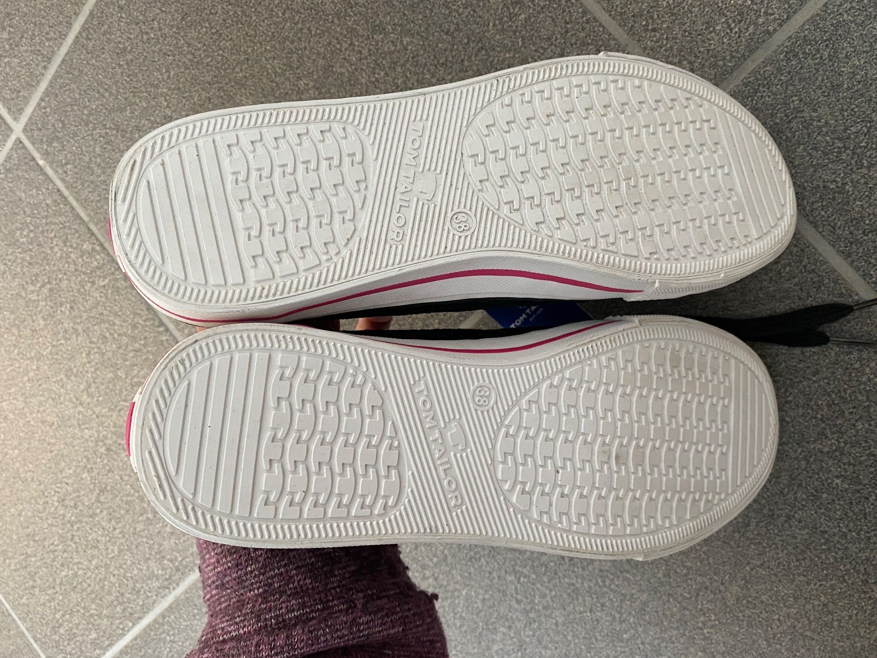 Tom Tailor Scarpe da donna: Neu! Tom Tailor Sneaker, Gr. 39 – Nuovo e nell'imballaggio originale da Summaprada venduto da hirschuh506 2