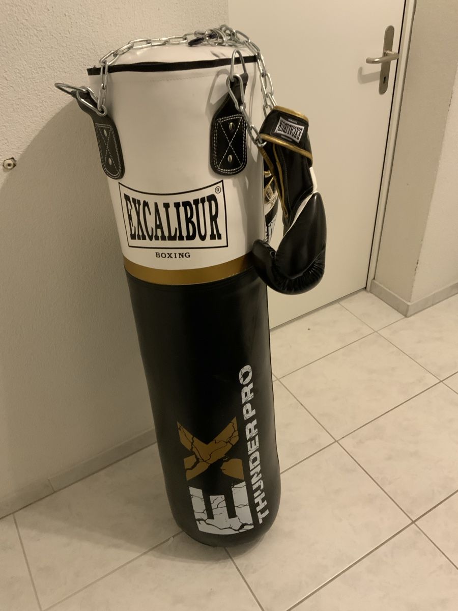 Sacchi da boxe: Boxsack Excalibur Thunder Pro 120 mit Handschuhen – Usato da Buchrain venduto da werebu