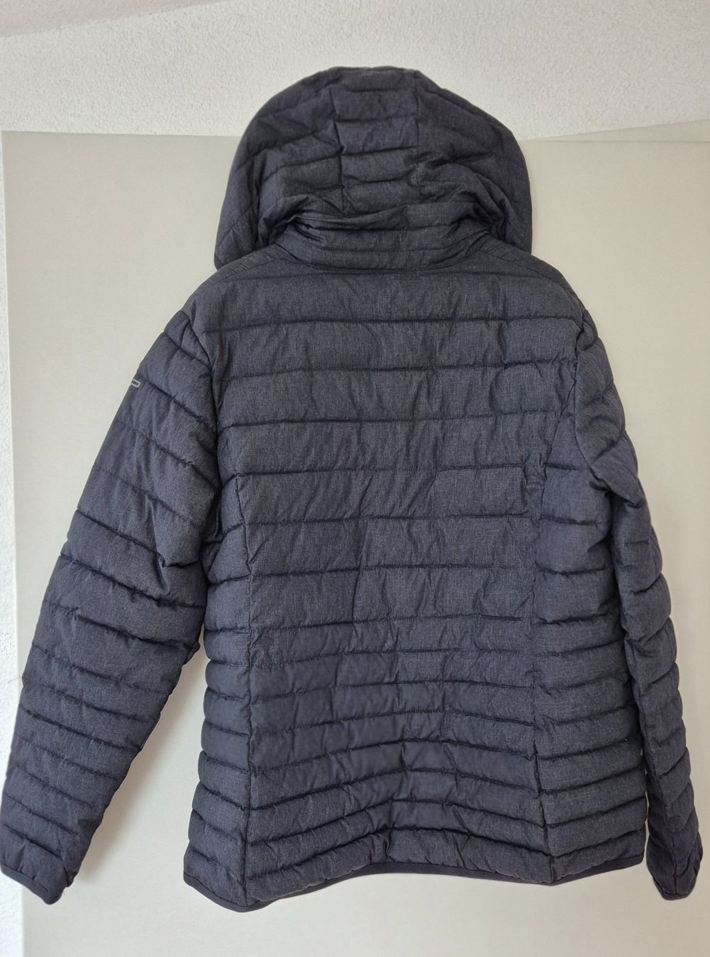 CMP Giacche: Winterjacke mit Kapuze – Usato da Niederweningen venduto da Cactus63 3
