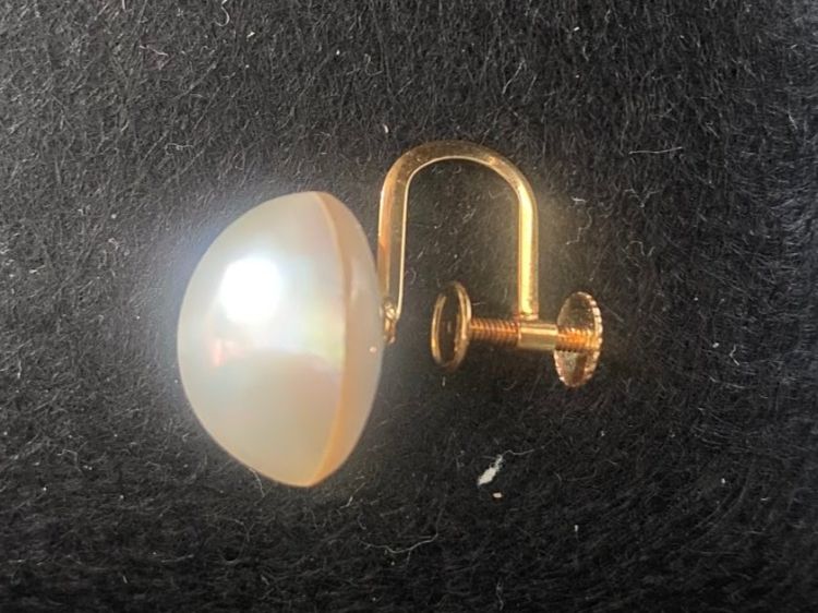 Boucles d'oreille: Ohrschrauben mit Permuttglanz – D'occasion à Aarau par radilio01 7