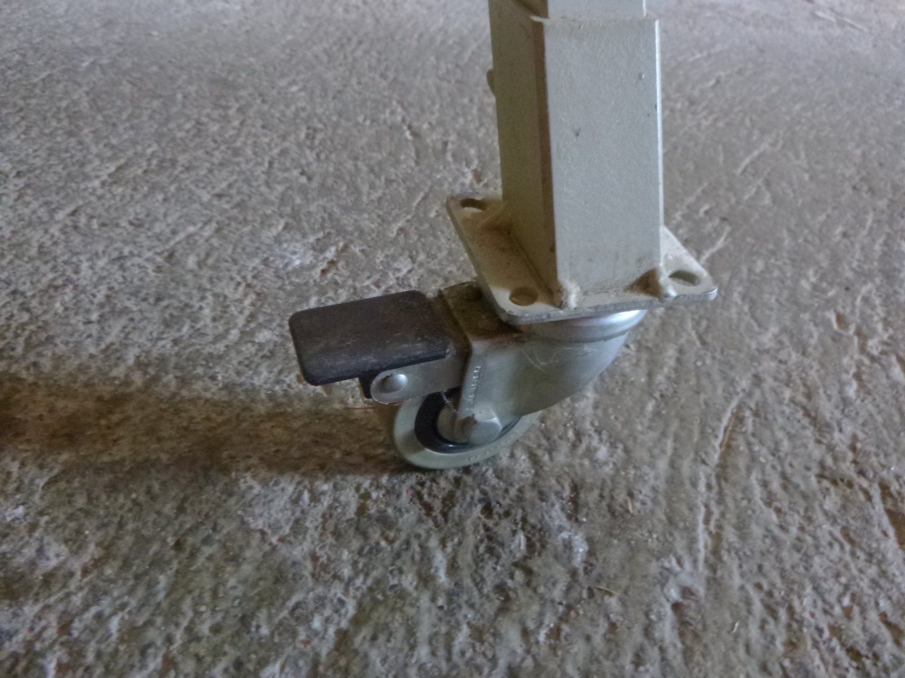 Altro in Decorazioni & Accessori: Modellierbock/Bildhauerbock, höhenverstellbar, kippbar – Usato da Freudwil venduto da Traktor57 5