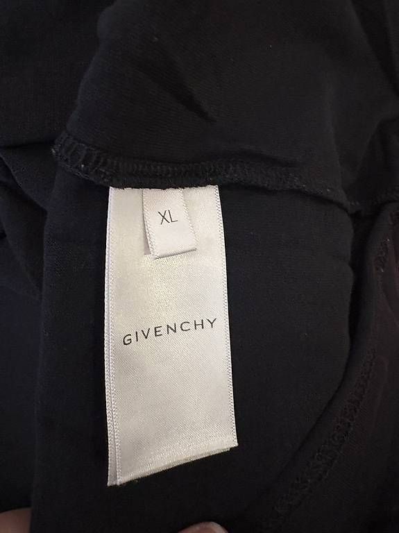 T-shirt: Givenchy Shirt in Grösse XL – Usato da Waltenschwil venduto da CM90 2