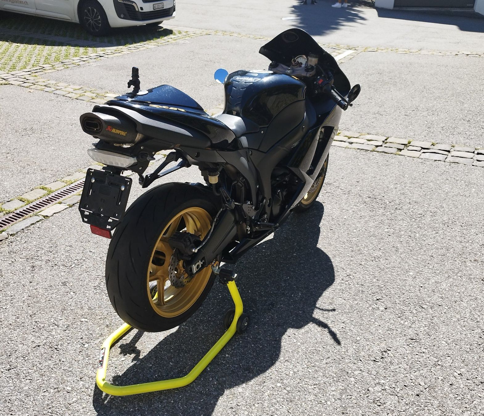 Kawasaki Strada: KAWASAKI Ninja ZX-6R – Usato da Hochdorf venduto da mih_pyg9 3