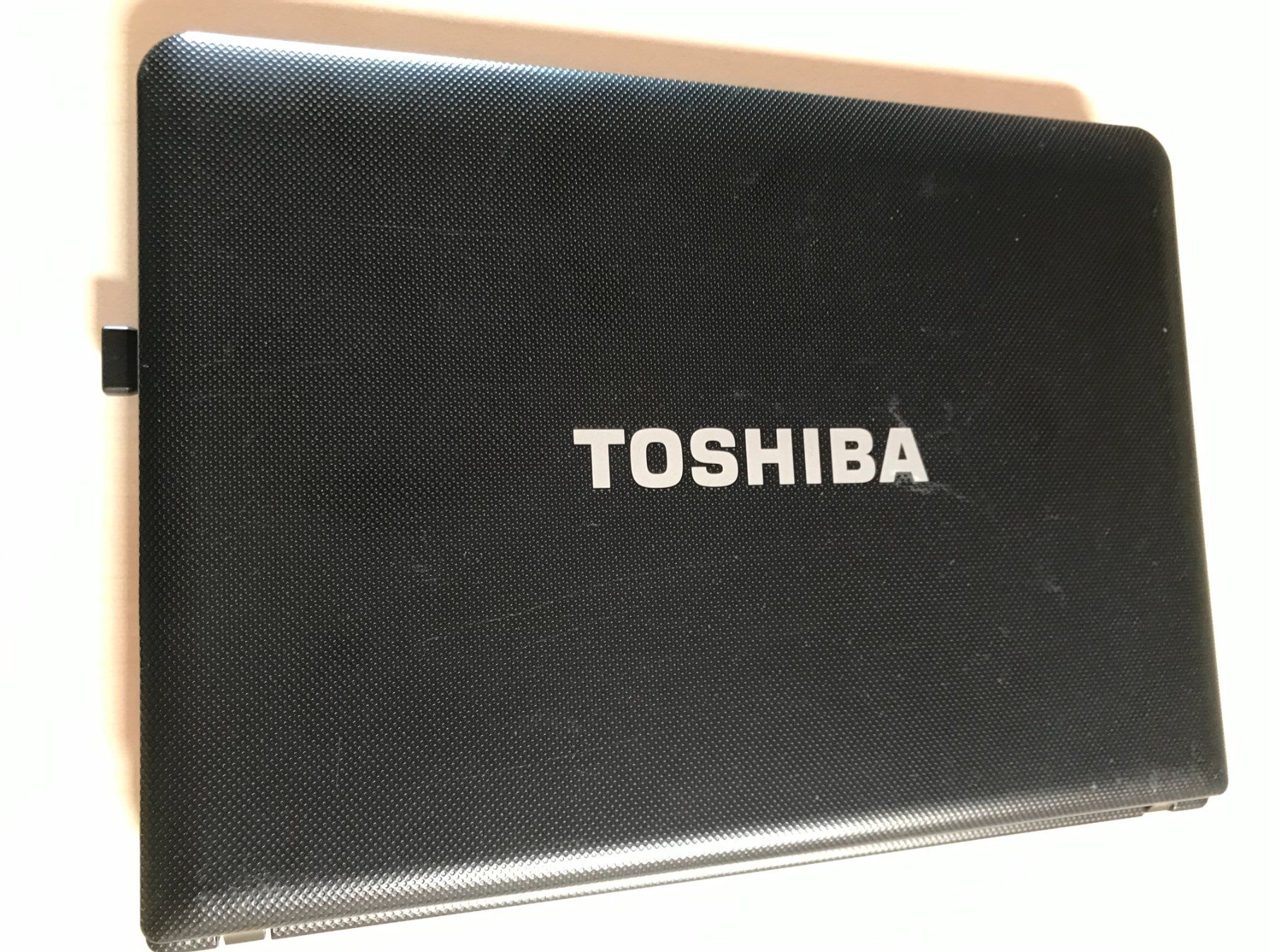 Toshiba Notebook: Tosahiba NB 510 – Usato da Prez-vers-Noréaz venduto da bernard51 2