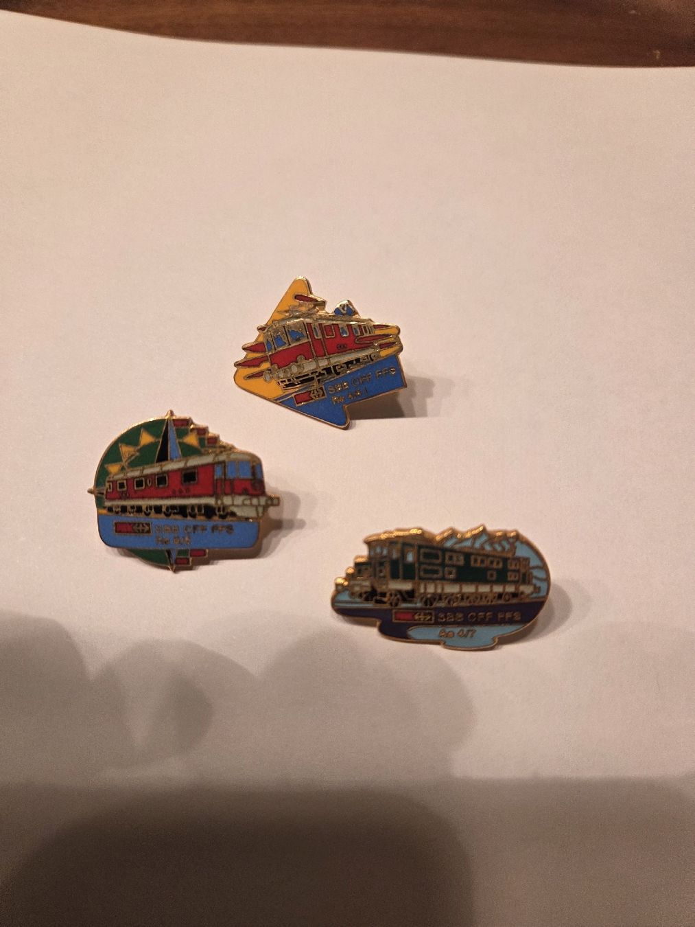 SBB/CFF/FFS Plaketten & Abzeichen: 3er Set Vintage Eisenbahn Zug Pin Anstecker , SBB CFF FFS – Gebraucht aus Kägiswil von pro_hm55