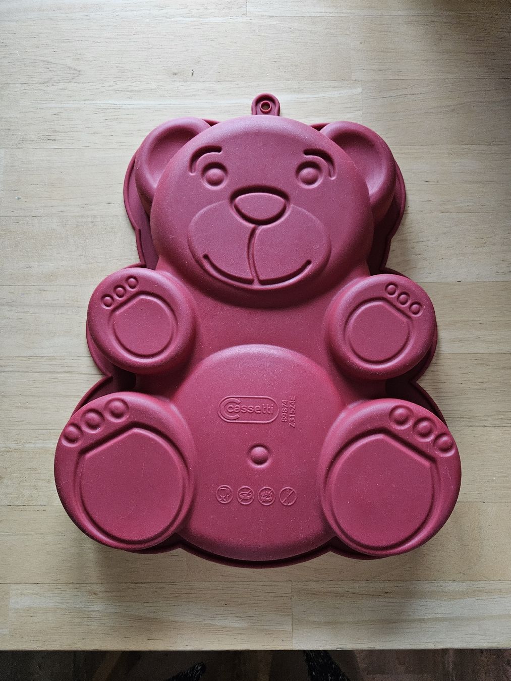 Teglie da forno: Bär Silikon Backform  Kuchenform rot – Usato da Niedergösgen venduto da Sabina6355