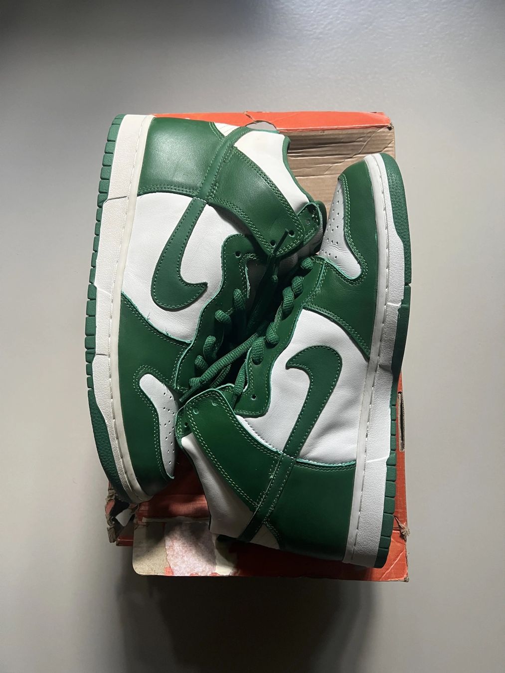 Nike Scarpe da uomo: Nike Dunk High "Celtics" 2002 - EU 46 – Nuovo e nell'imballaggio originale da Bern venduto da ElevenFive