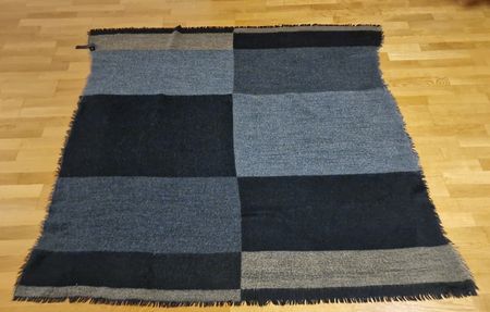 ZARA - flauschigen Schal - 140cmx140cm