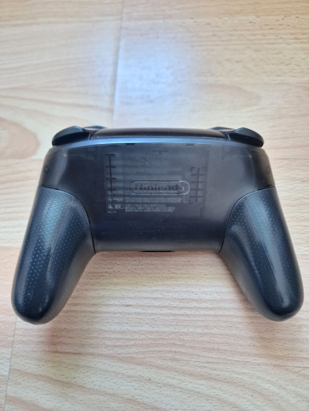 Controller: Nintendo Switch Pro Controller guter Zustand – Gebraucht aus Fahrwangen von luk_bhw7 1