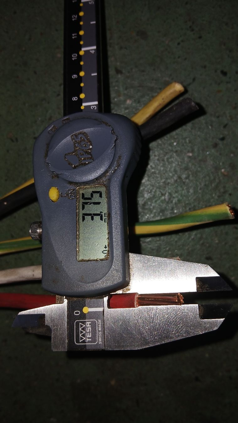 Cavi: Elektrokabel 5-adrig Durchmesser 3.75 Gebraucht – Usato da Schlatt TG venduto da sapeln
