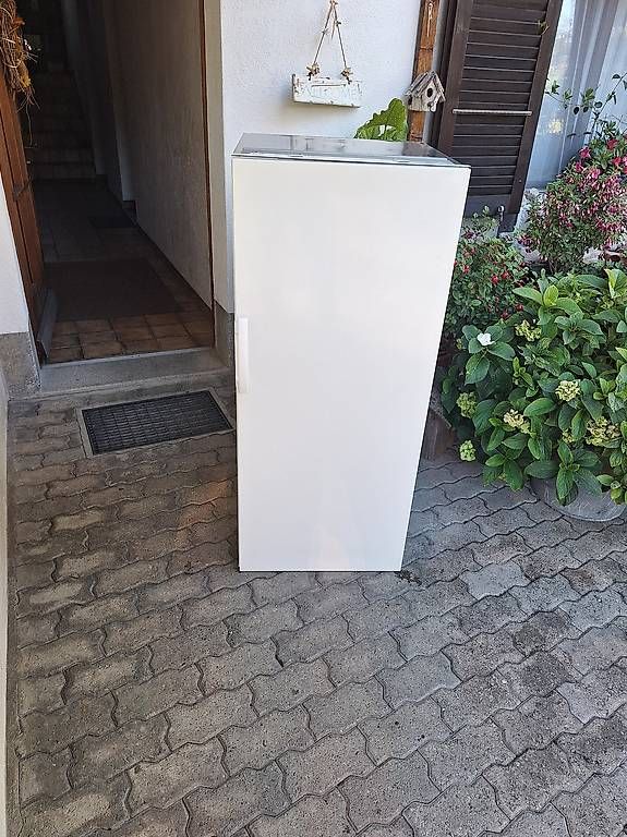 Frigoriferi: Electroluks Kühlschrank A+ – Usato da Uetendorf venduto da Albi125