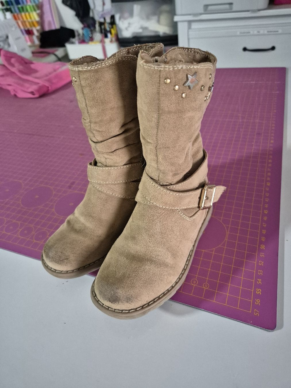 Chaussures filles: Stiefel leicht gefüttert 25 – D'occasion à Wynigen par La_Talpa 1