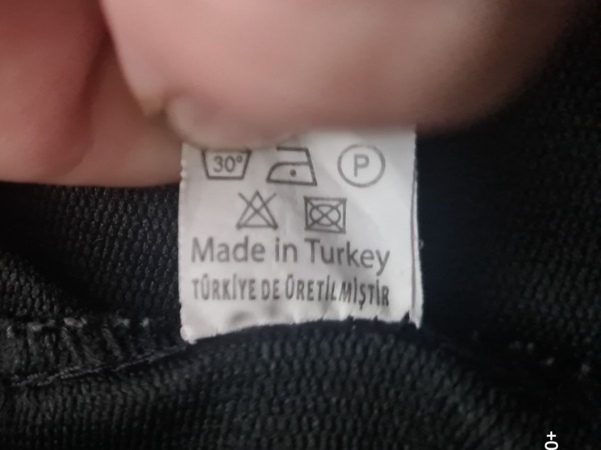 Nike Pantaloni: Nike Jogging Hose 6XL – Usato da Zürich venduto da Alibaba1234 2