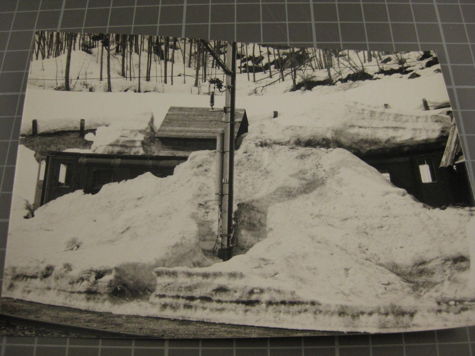 Cartoline postali: Linthal Bahnhof mit Lok – Usato da Malters venduto da Marosko