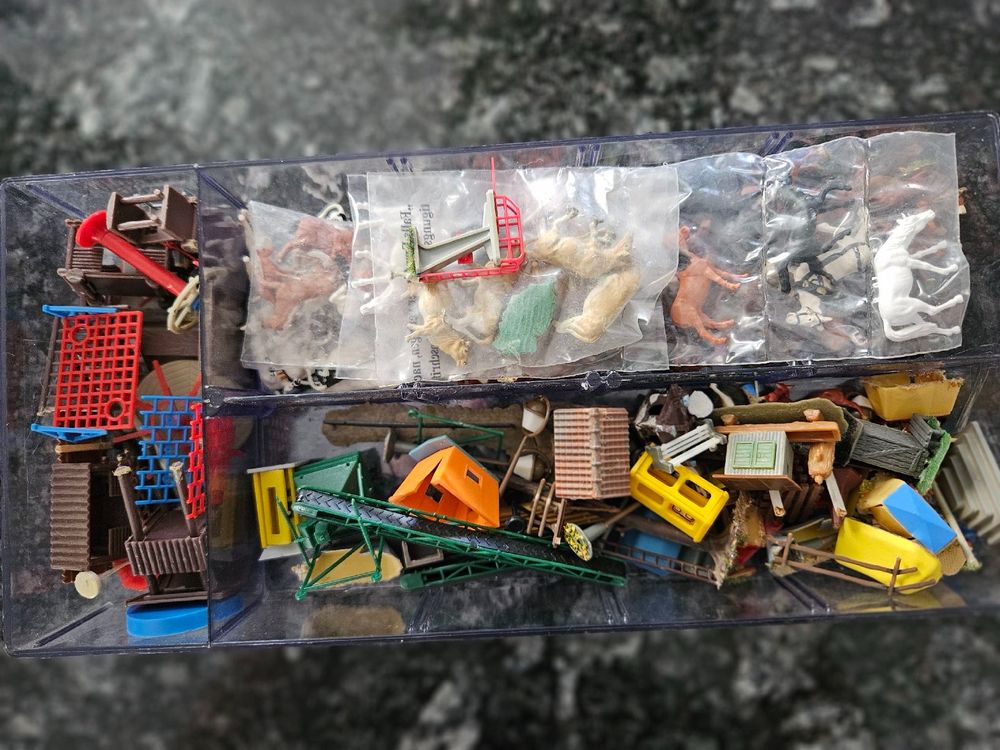 box-mit-viel-zubeh-r-ho-1-87-gebraucht-in-kaiseraugst-f-r-chf-49-9
