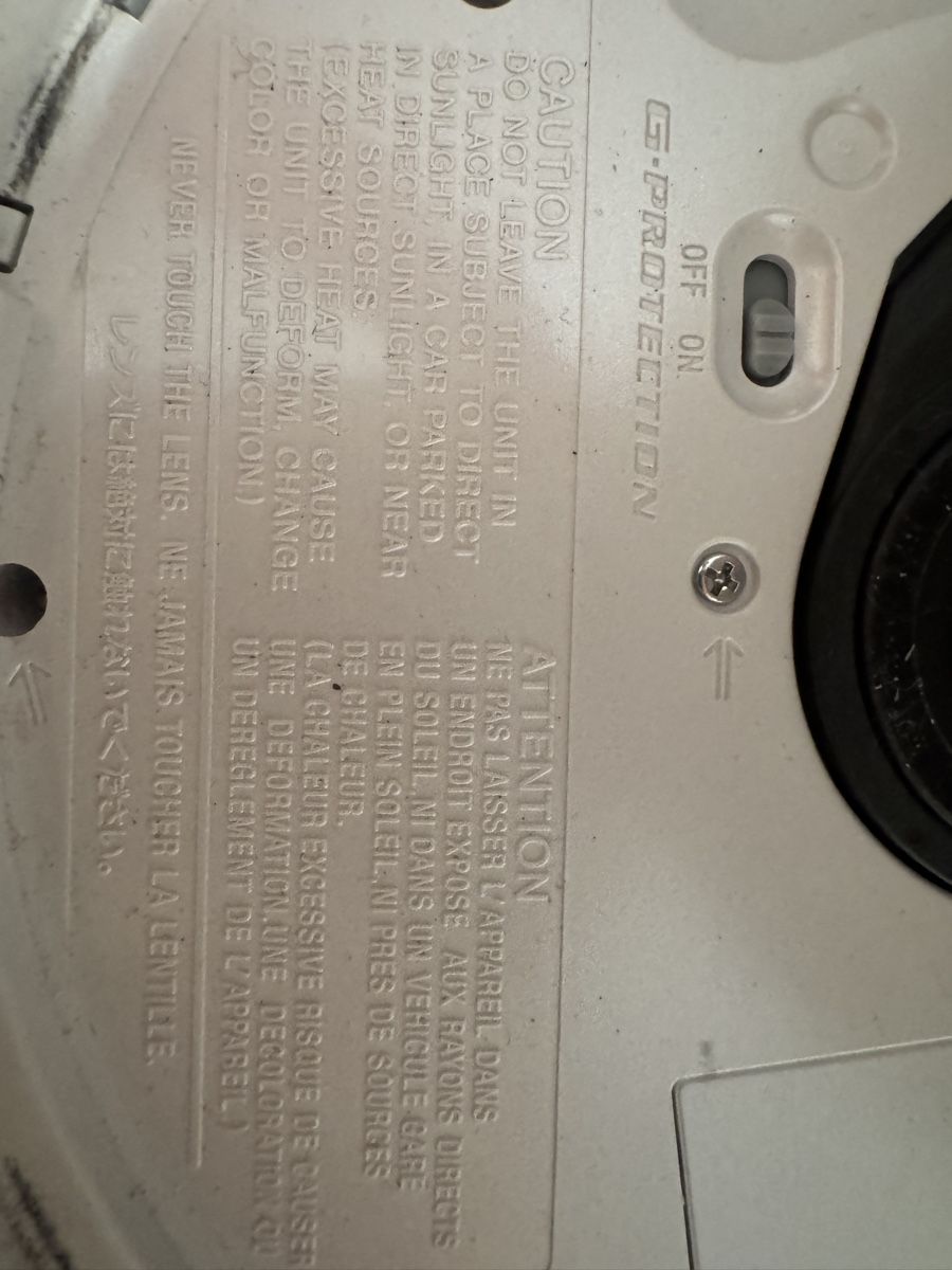 Sony Tragbarer Mediaplayer: Sony Walkman CD Player D-EJ361 tragbar – Defekt aus Biberist von etesummer 2