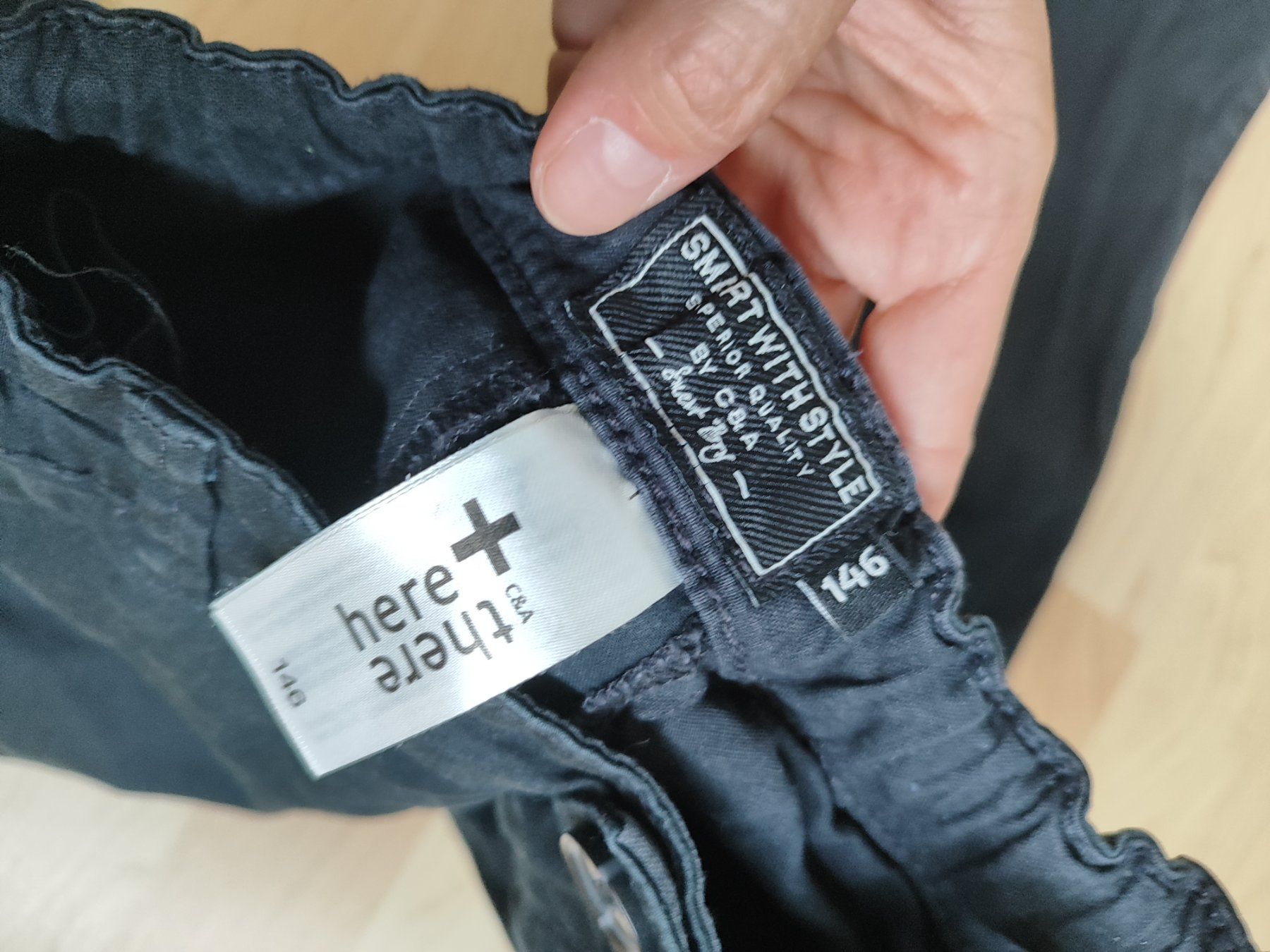 Pantaloni: Schwarze Chino Hose Gr. 146 – Usato da Seon venduto da Mandes1 3