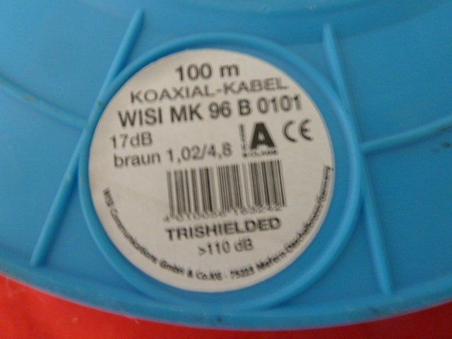 Cavi: Wisi Antennenkabel  MK 96 mit Abroll-Box – Nuovo (secondo la descrizione) da Affoltern am Albis venduto da Sennrtv 5