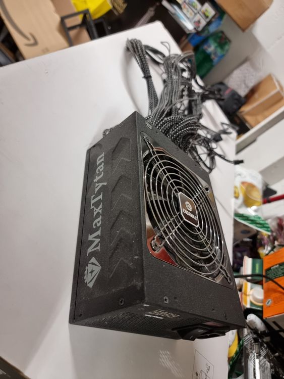 High End PC Netzteil 1050 Watt Enermax MaxTytan 80+ Titanium Kaufen