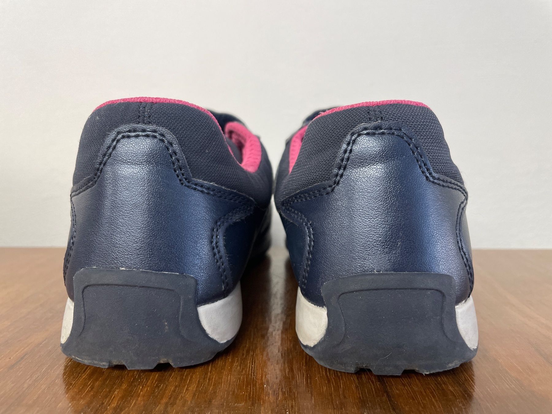 Geox Scarpe per ragazze: GEOX Mädchen Sneaker Gr. 37 – Usato da Frasnacht venduto da GracyStore 1