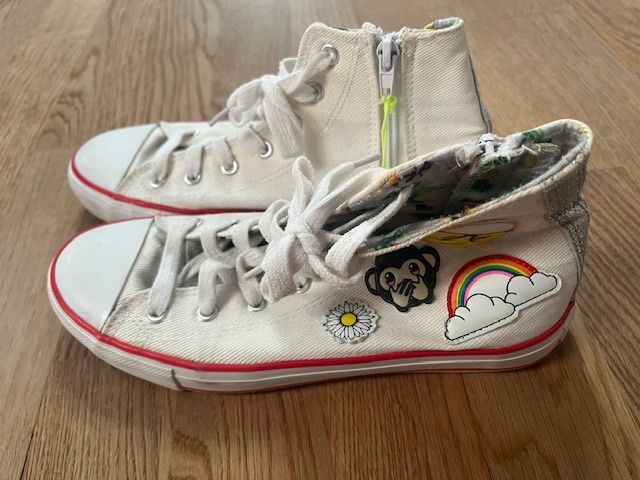 Scarpe per ragazze: Converse-Imitat mit witzigen Emoji – Usato da Steinmaur venduto da Dyleila 2