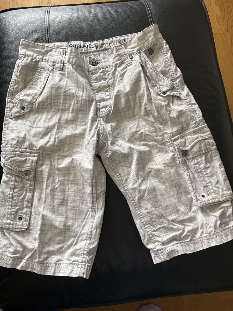 Pantaloni: Sublevel Cargo Shorts kariert Gr. 30 – Usato da Beromünster venduto da msklef 3