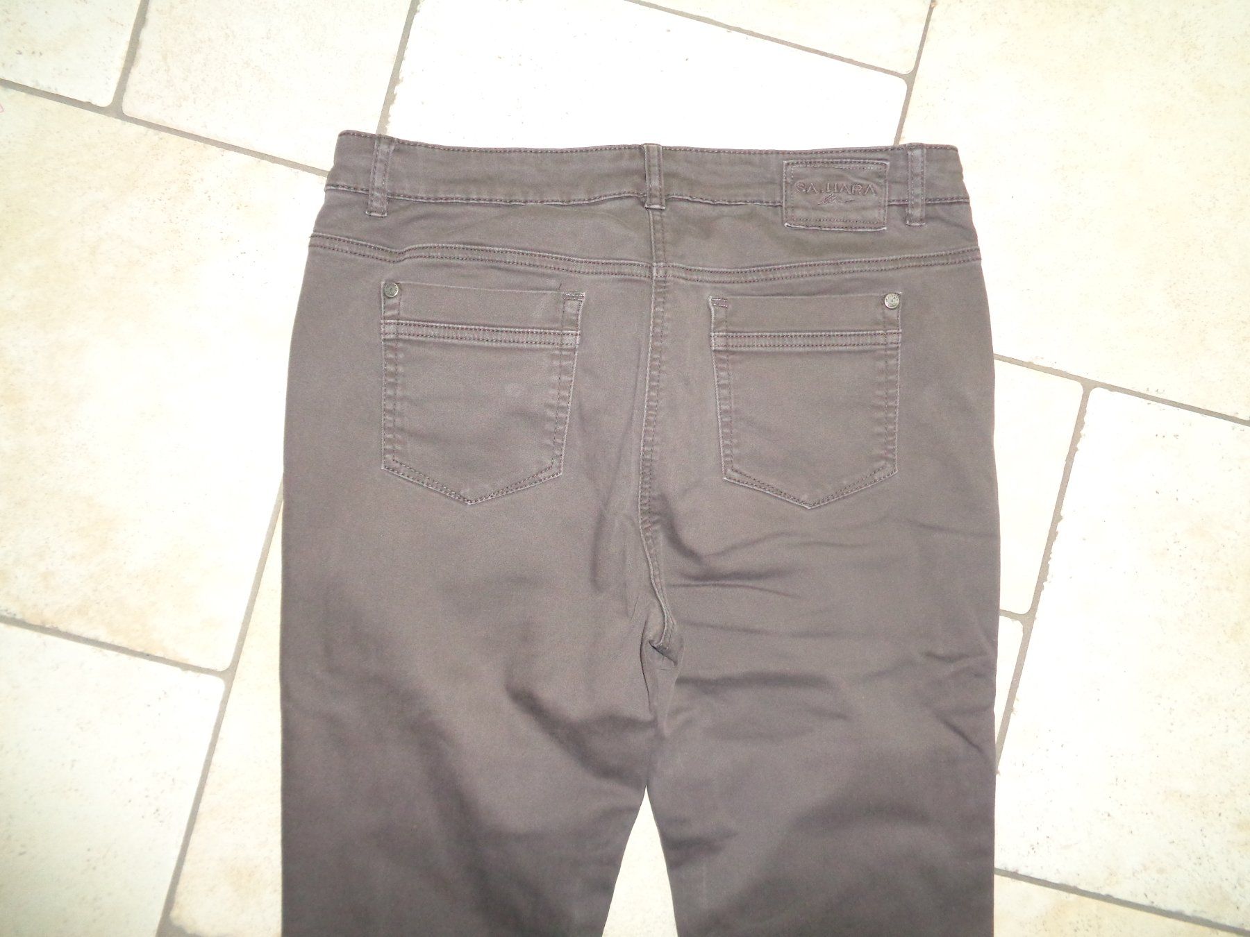 Hosen: Hose  SA. HARA  Grösse 40 – Gebraucht aus Kreuzlingen von Robi-2003 5
