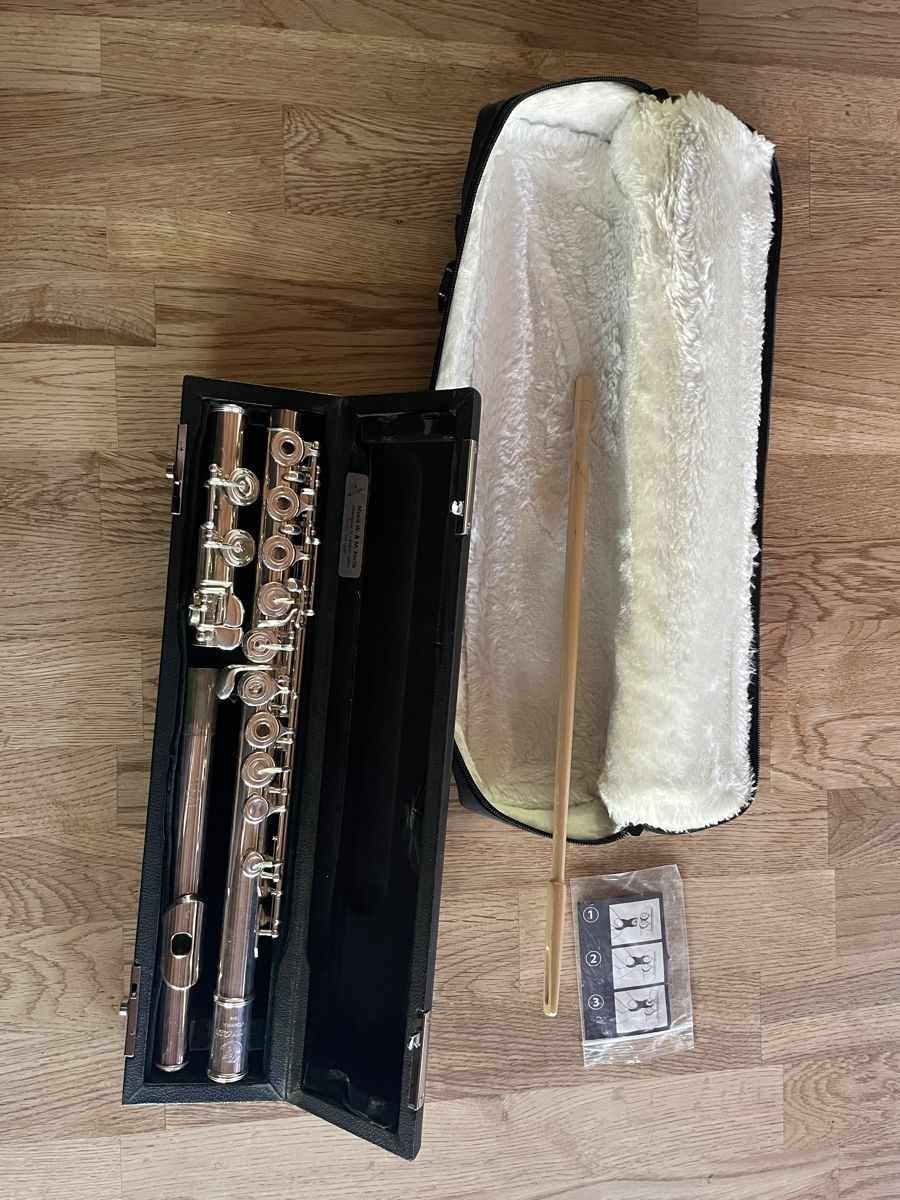 Instruments de musique: Querflöte Schülerinstrument Tomasi Vienna – D'occasion à Buchs SG par Buxerli_