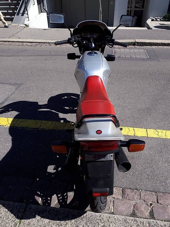 Strada: Honda VT 250 F 1983 – Usato da Basel venduto da Vfsteve 2