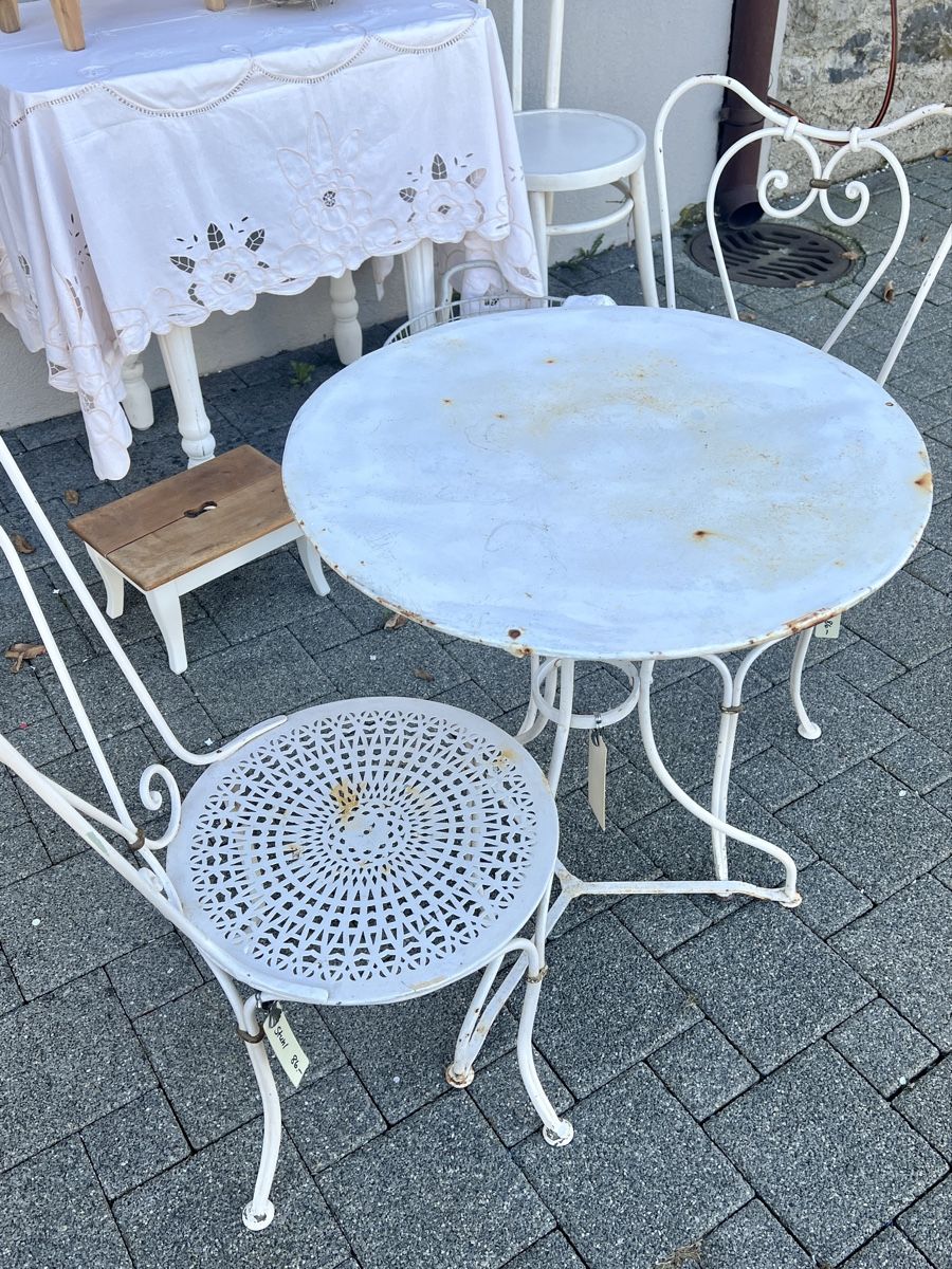 Tavoli: Metalltisch Gartentisch rund Blechtisch – Usato da Sirnach venduto da dasrosahaus 3