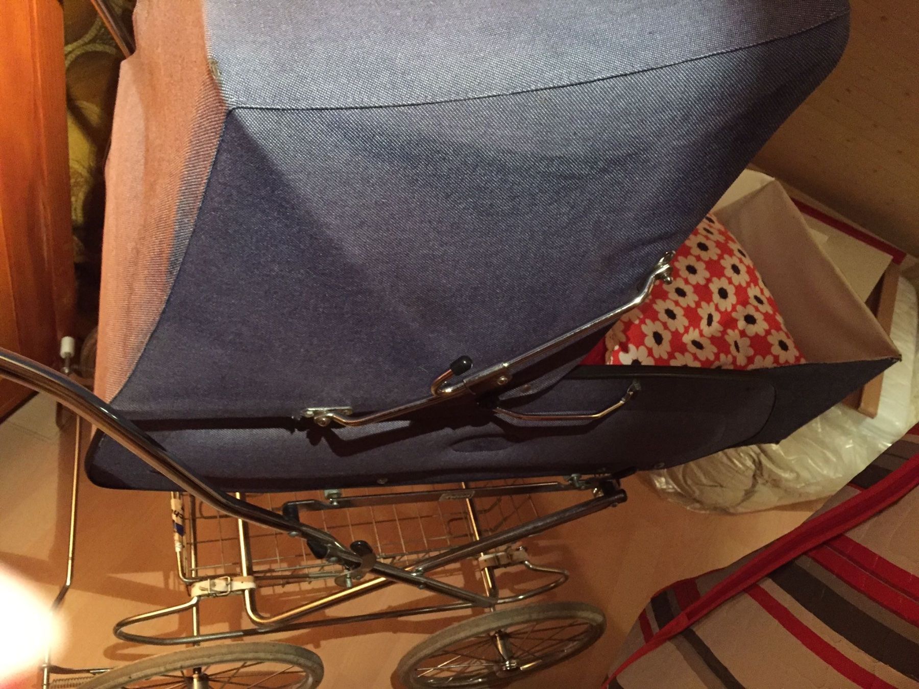 Carrozzine: Antiker Kinderwagen – Usato da Muri AG venduto da Ariete81 3