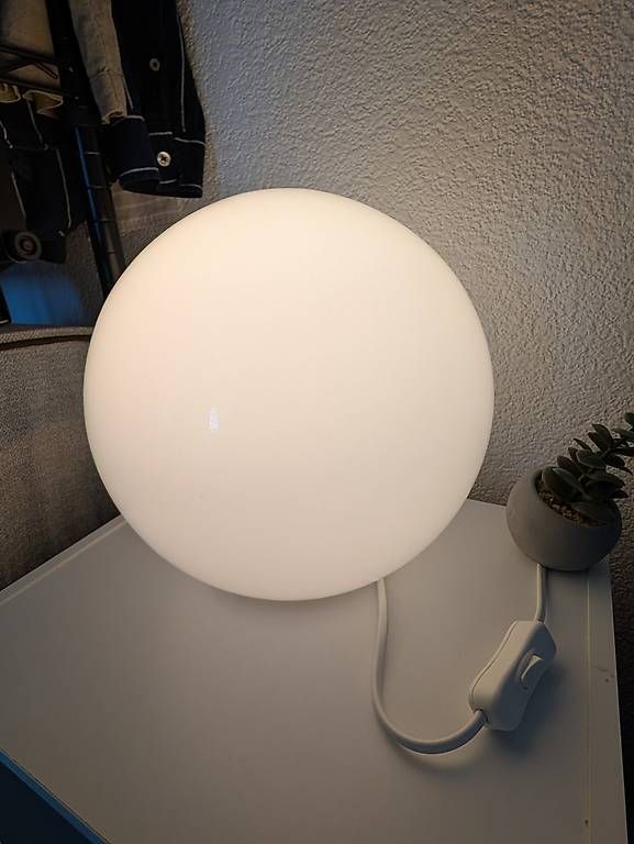 Ikea Lampes: Lampe de table Ikea FADO – D'occasion à La Chaux-de-Fonds par lar_w5pw 2