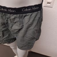 Calvin Klein Boxershorts, Grösse 32, kariert, neuwertig