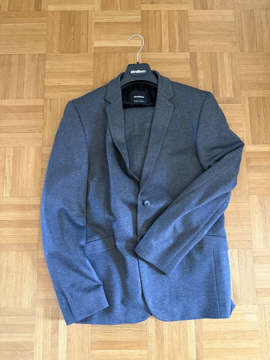 Costumes: Anzug – D'occasion à Oberglatt ZH par sam_vs55
