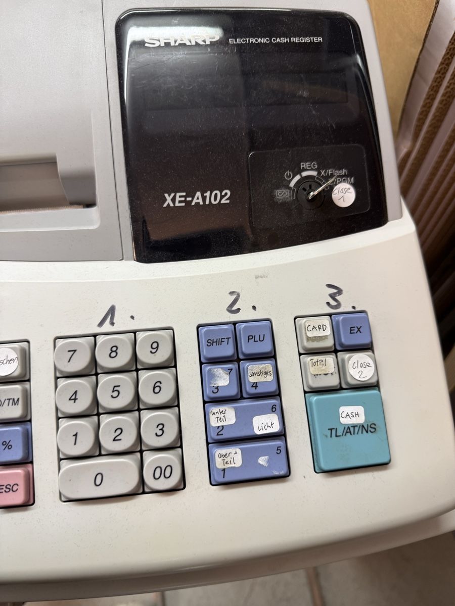 Sharp Registratore di cassa: Registrierkasse Sharp XE-A102 mit Anleitung gebraucht – Usato da Zürich venduto da Mothai 1