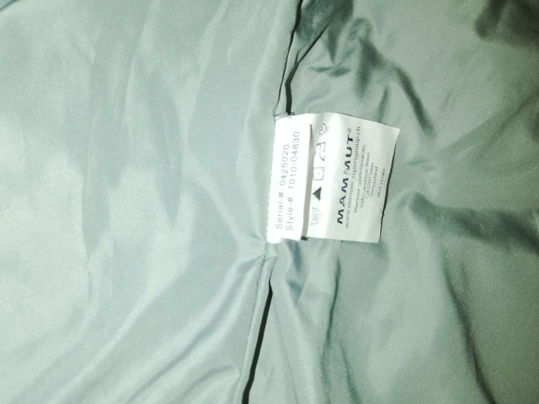 Mammut Gilet & Giacche senza maniche: Mammut daunengilet s NEU – Nuovo (secondo la descrizione) da Müllheim Dorf venduto da florita01 3