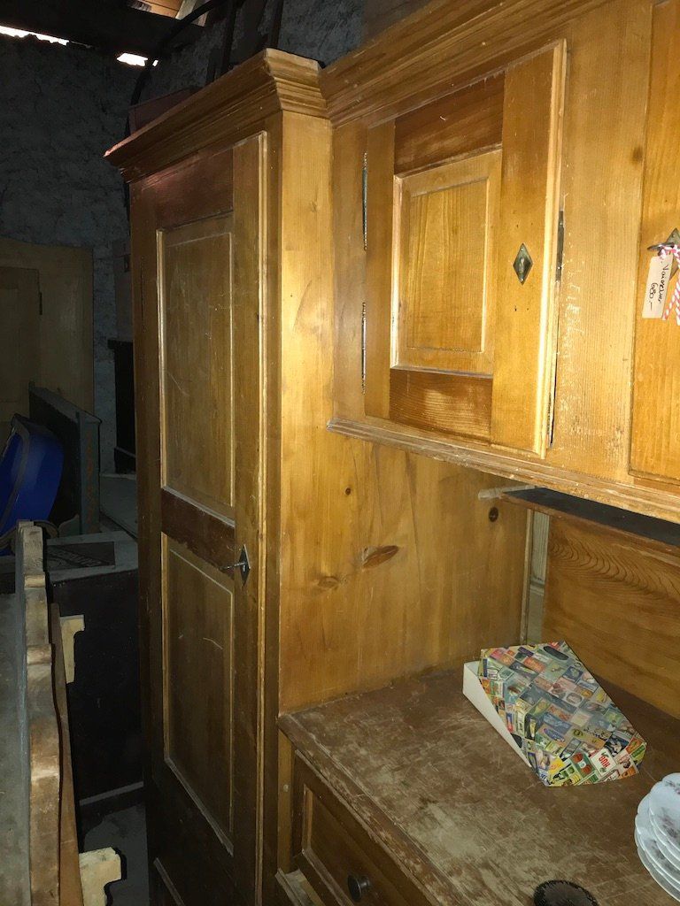 Credenze: Buffet vaisselier antik Kommode Büfett – Usato da St-Cierges venduto da LeRegain 3
