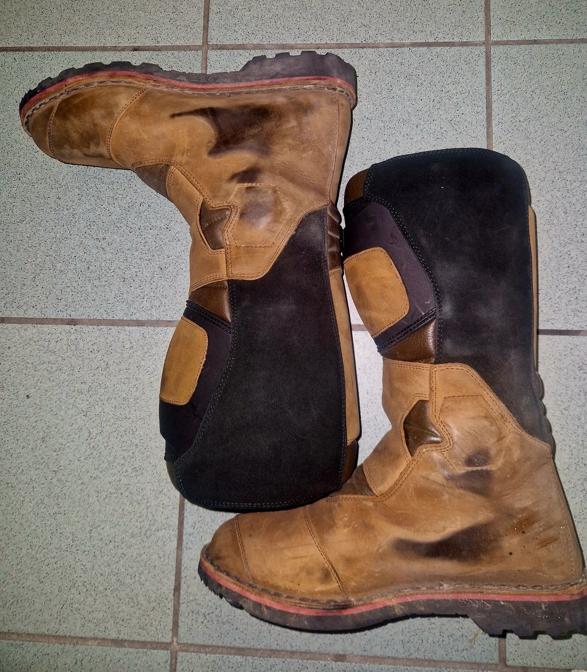 Scarpe da uomo: BMW Motorrad Stiefel Gr.45 – Usato da Samstagern venduto da Dusan293 1
