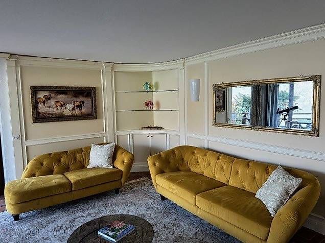 Divani: Design Velours Sofa Chesterfield Senfgelb – Usato da Wil ZH venduto da paede71 2